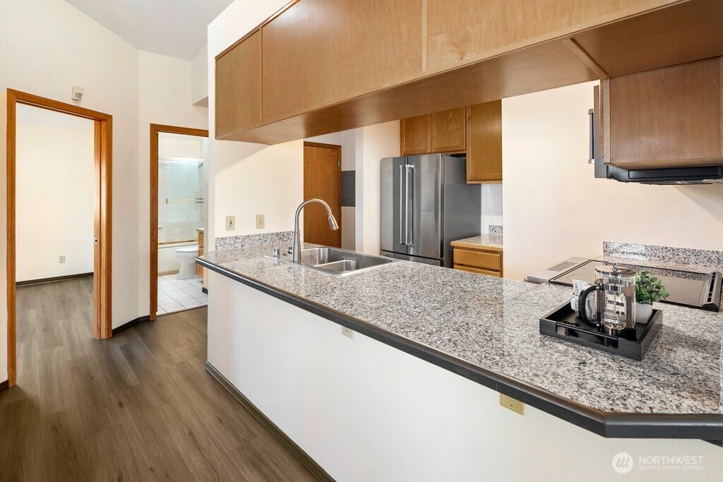 1707 NW 59th Street #302, Seattle, WA 98107