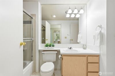 12720 NE 10th Place #D105, Bellevue, WA 98005 - Photo 11