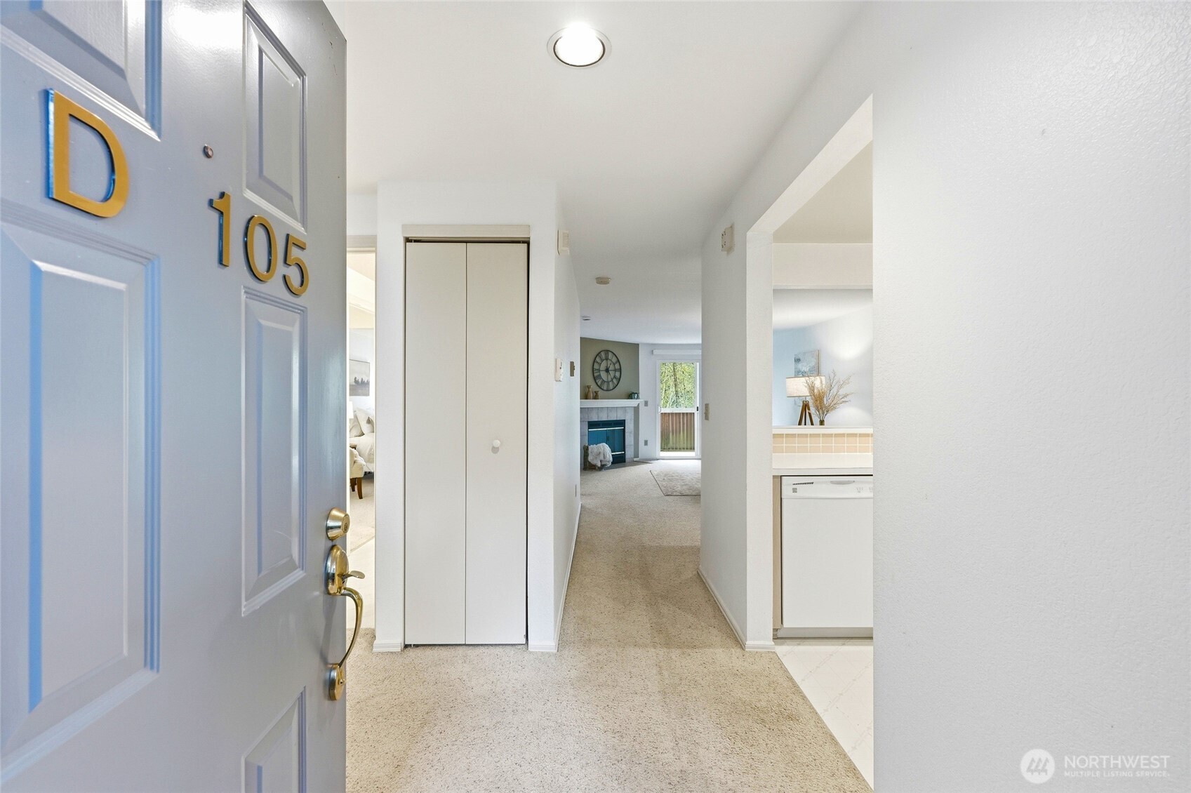 12720 NE 10th Place #D105, Bellevue, WA 98005