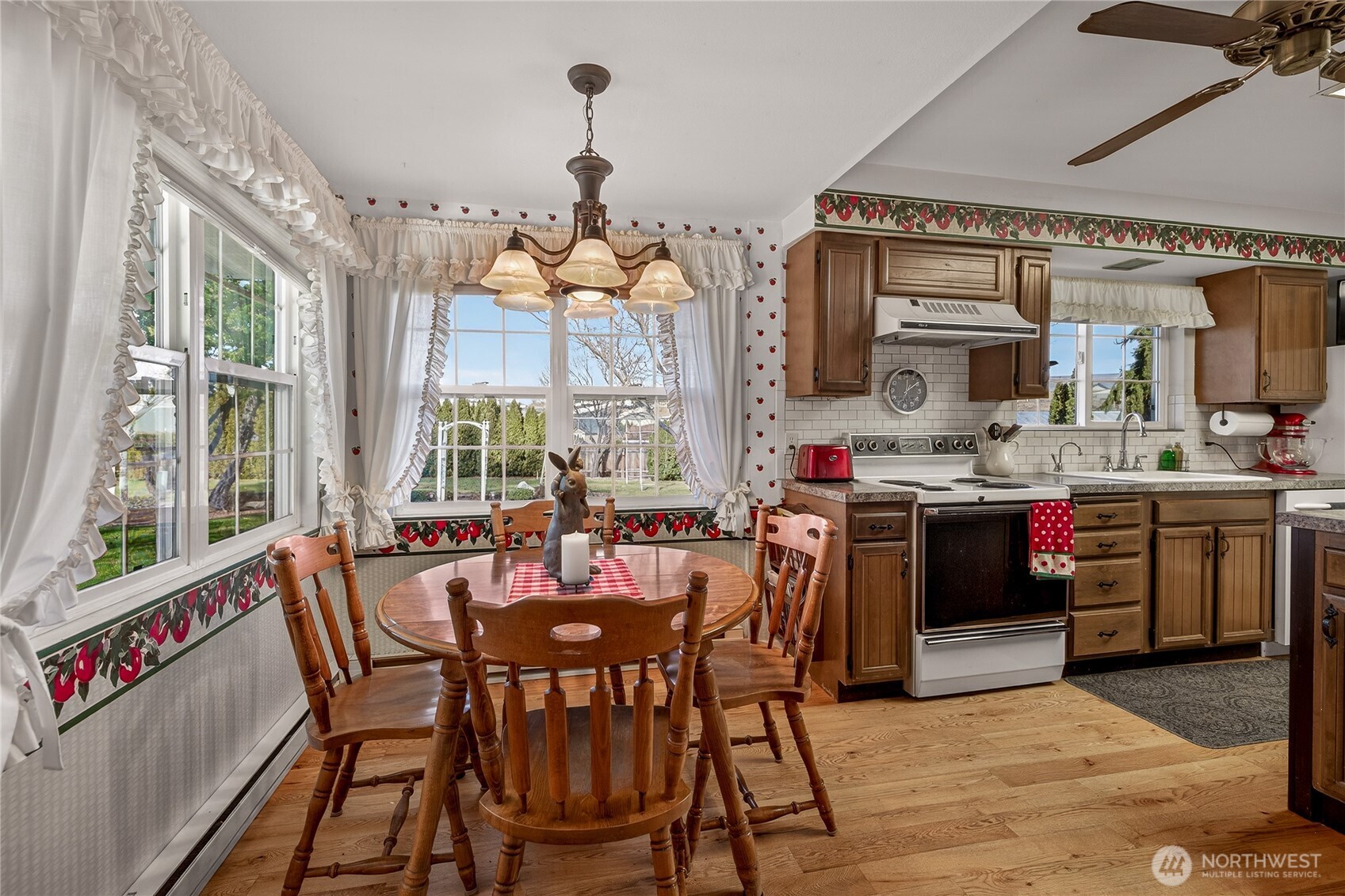 46 John Truett Drive , Malaga, WA 98828-1111