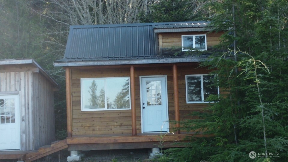 445 Watershed Road , Port Angeles, WA 98362