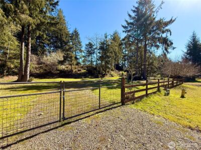 1004 Discovery Avenue SE, Ocean Shores, WA 98569 - Photo 1