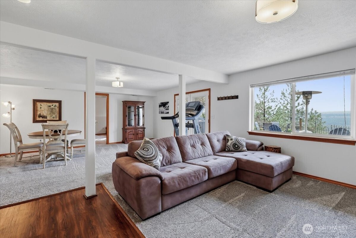 10935 N Acoma Drive , Spokane, WA 99208