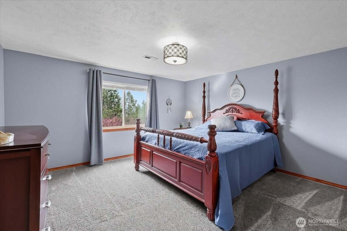 10935 N Acoma Drive , Spokane, WA 99208