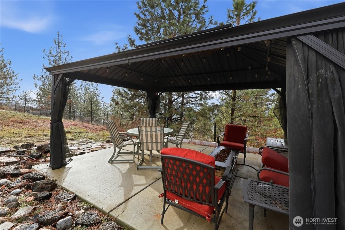 10935 N Acoma Drive , Spokane, WA 99208