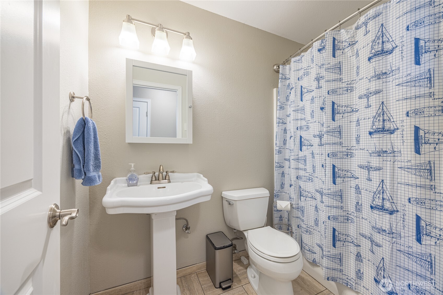 2234 W 12th Street , Port Angeles, WA 98363