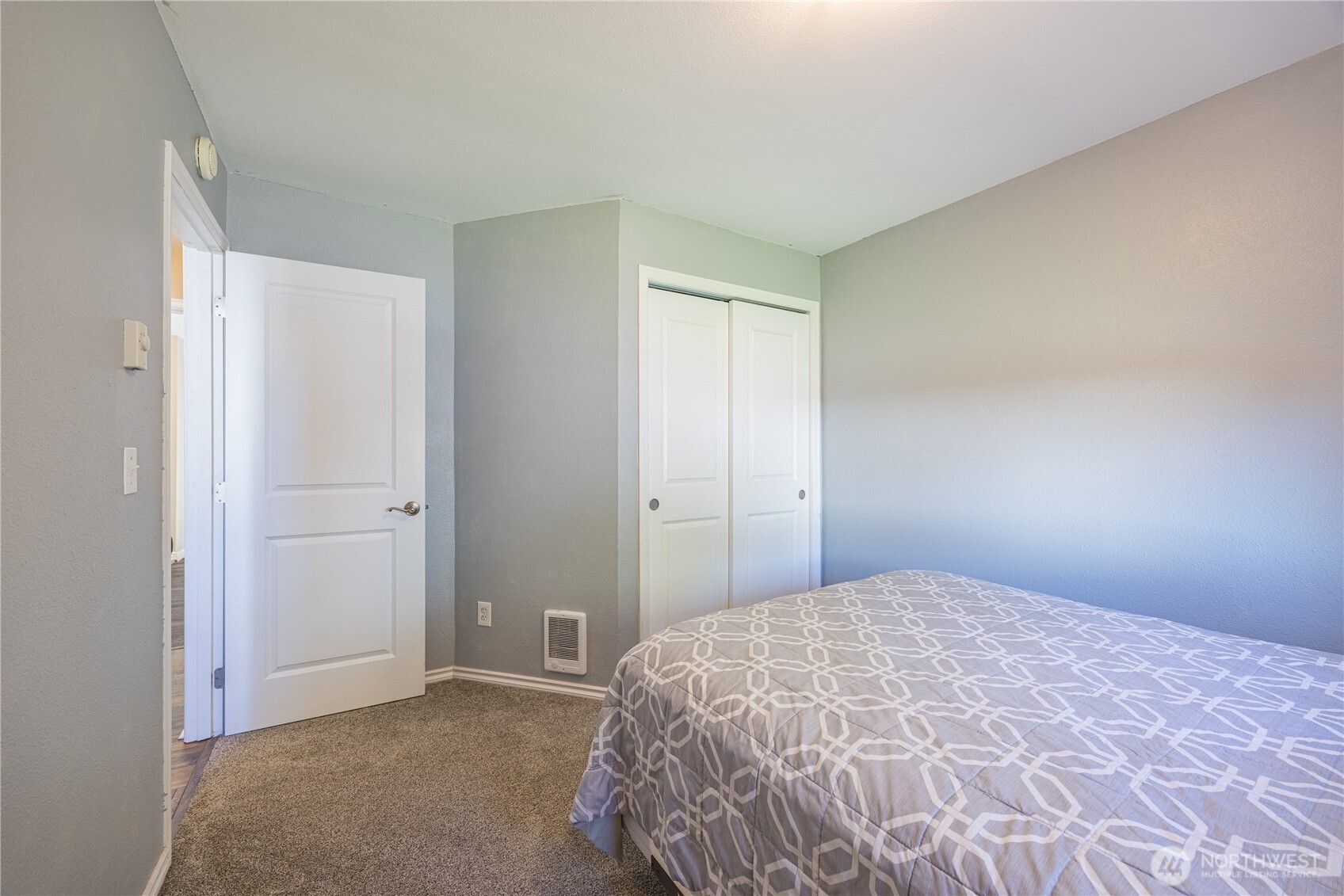 2234 W 12th Street , Port Angeles, WA 98363