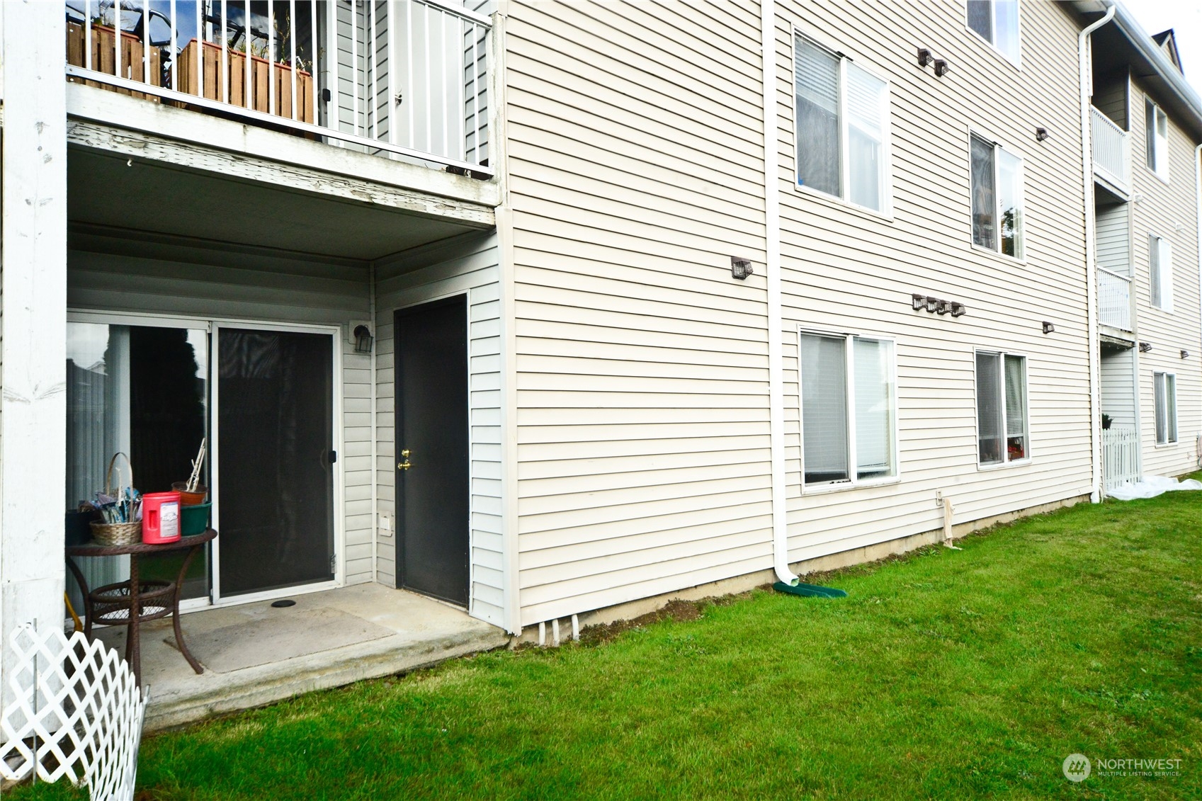 9815 Holly Drive #A103, Everett, WA 98204