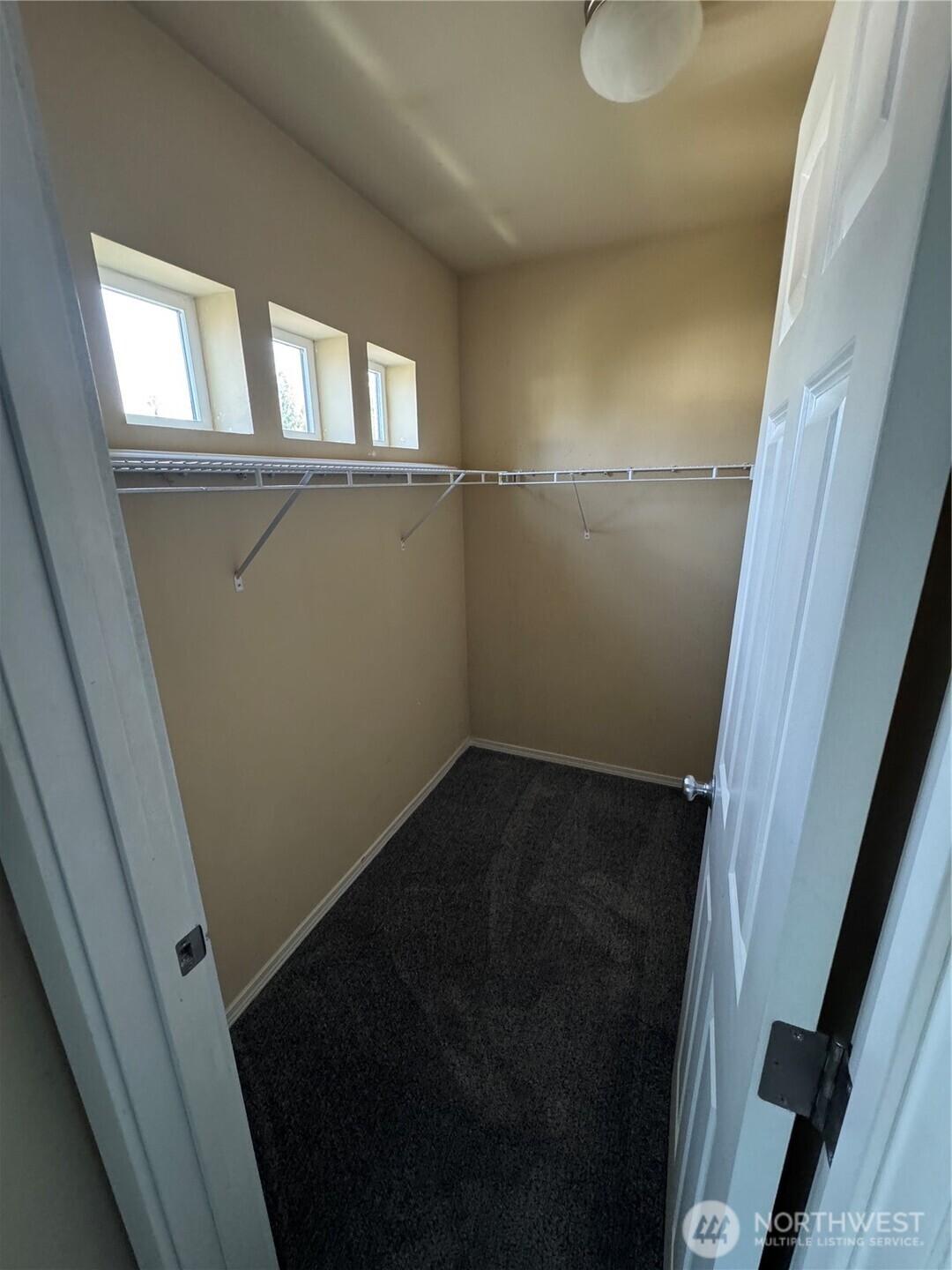 5307 Military Road E #C, Tacoma, WA 98446