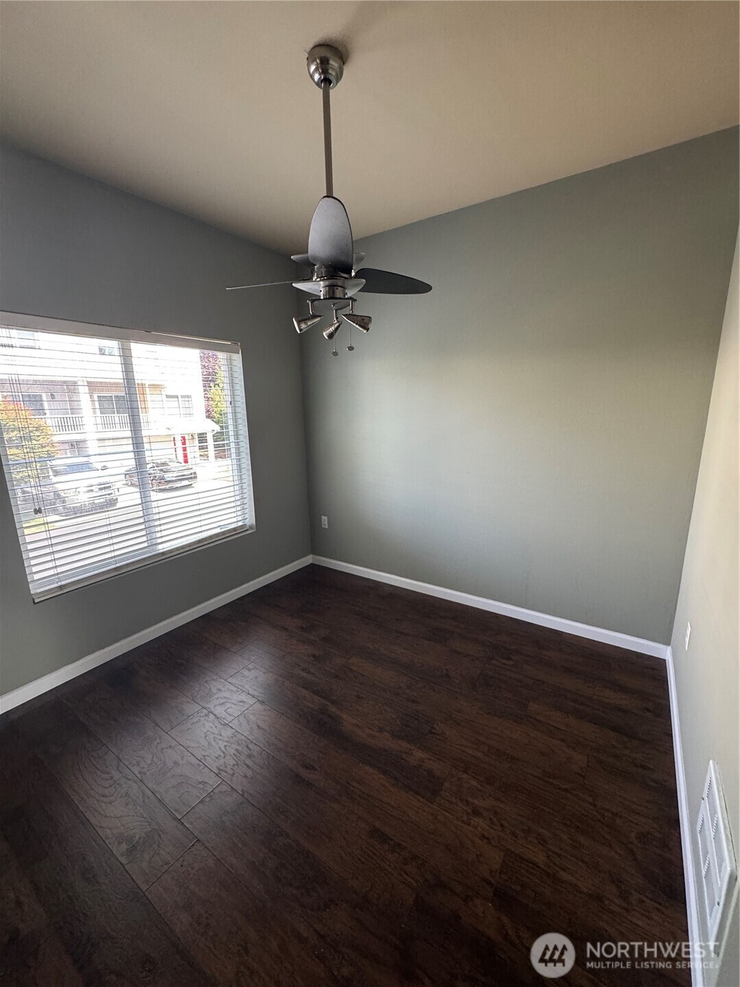 5307 Military Road E #C, Tacoma, WA 98446