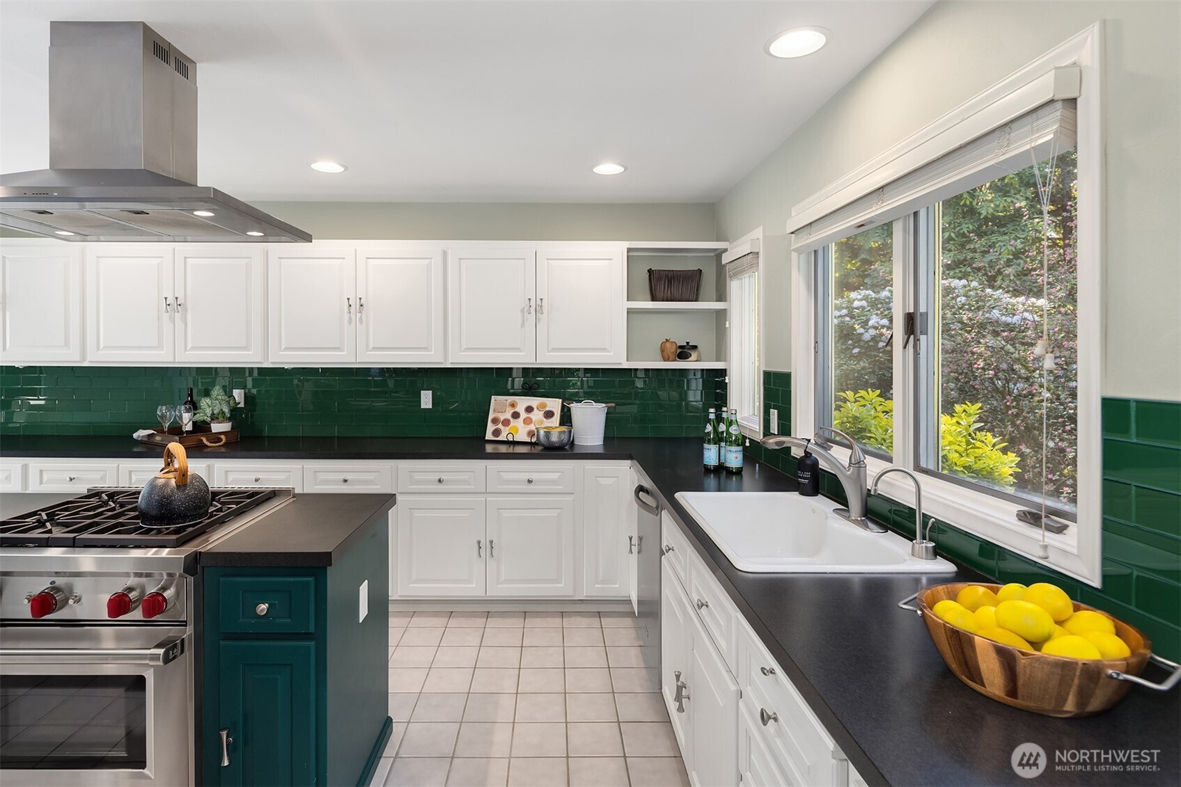 16309 110th Avenue NE, Bothell, WA 98011
