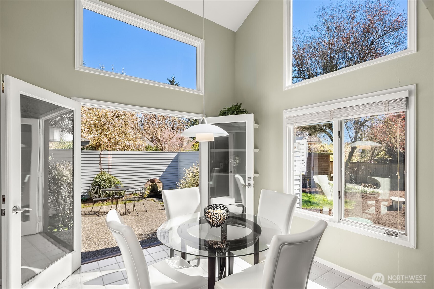 16309 110th Avenue NE, Bothell, WA 98011