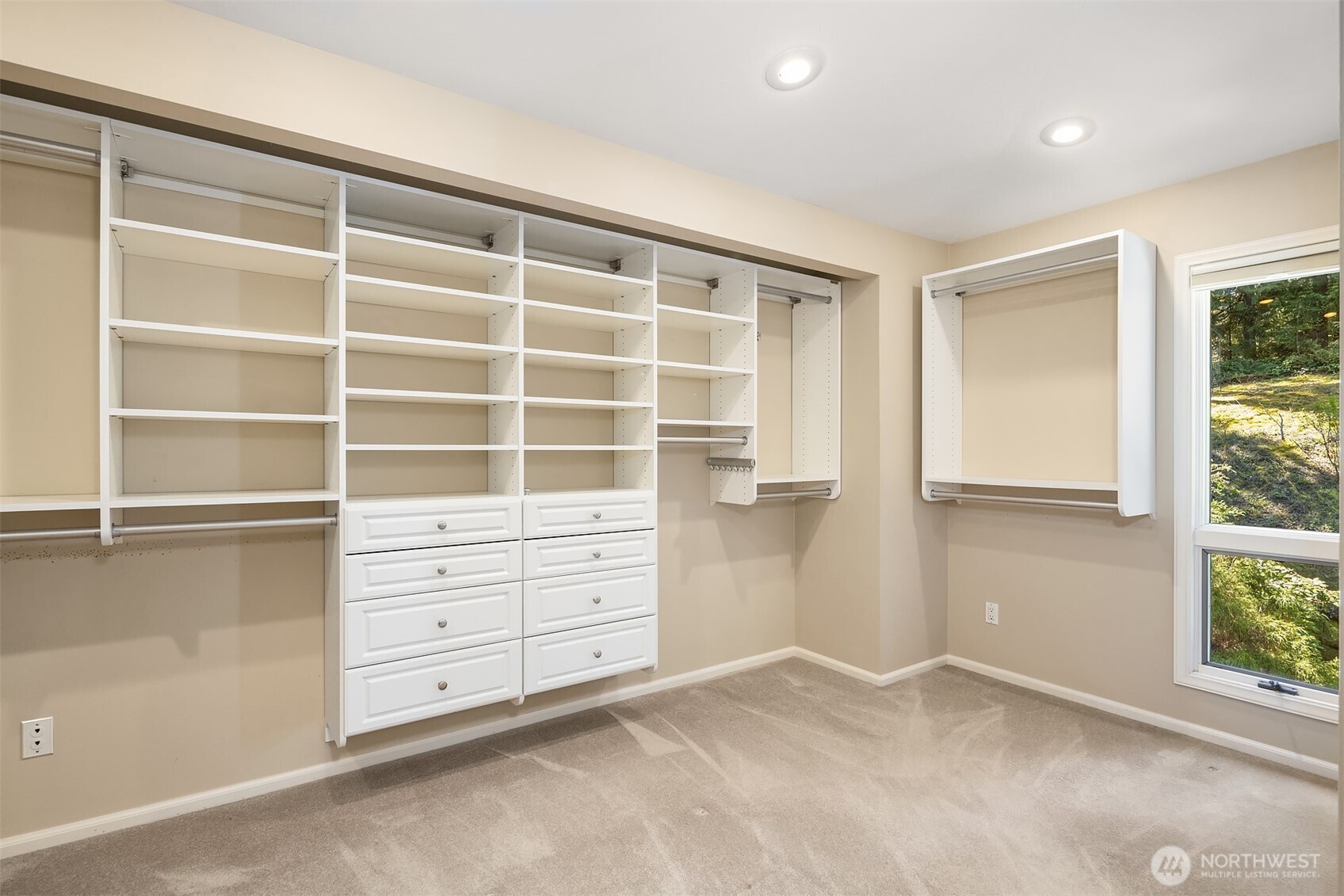 16309 110th Avenue NE, Bothell, WA 98011