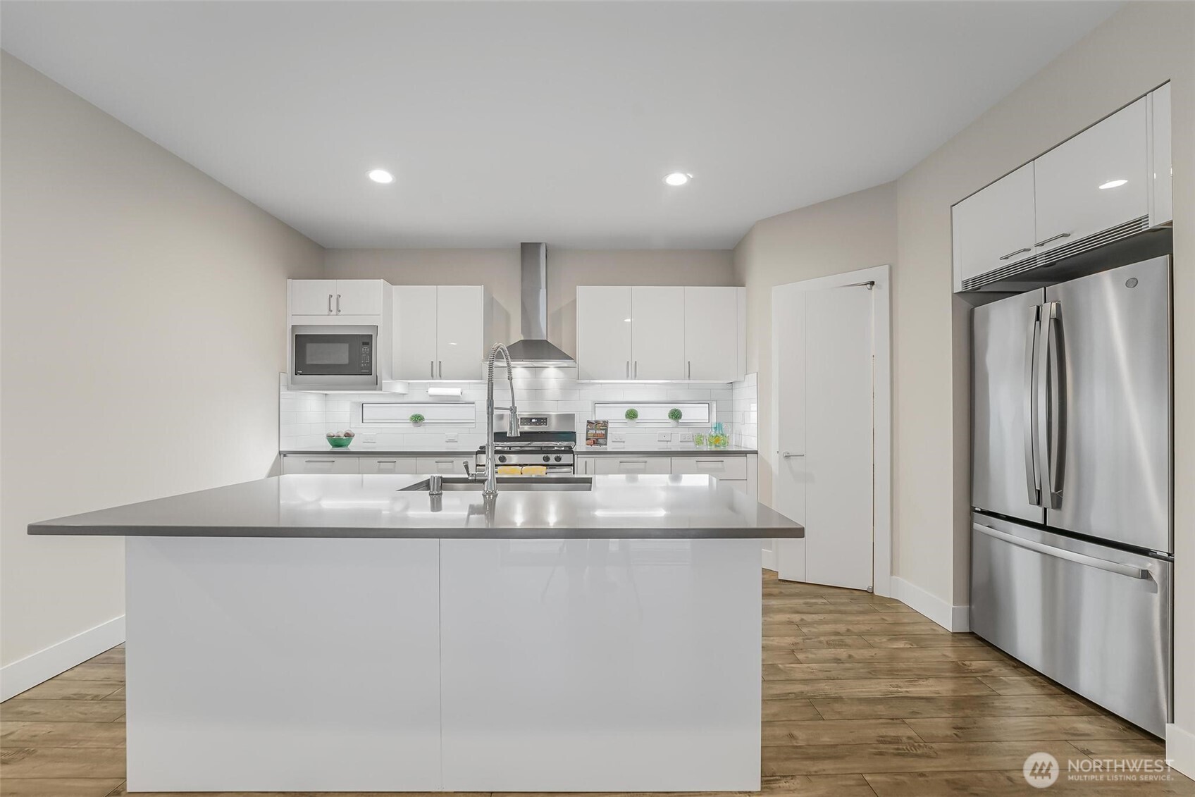 12220 SE 251st Place , Kent, WA 98030
