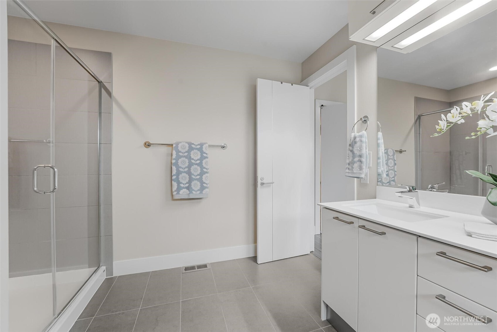 12220 SE 251st Place , Kent, WA 98030