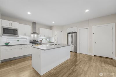 12220 SE 251st Place , Kent, WA 98030 - Photo 10