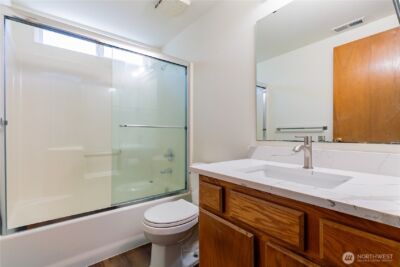 512 N 104th Street , Seattle, WA 98133 - Photo 15