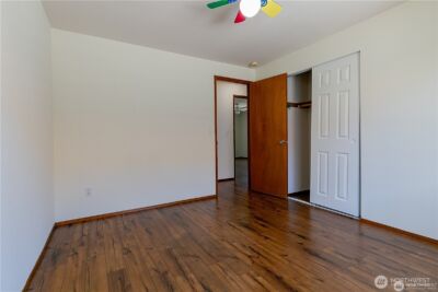 512 N 104th Street , Seattle, WA 98133 - Photo 5