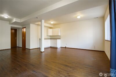 512 N 104th Street , Seattle, WA 98133 - Photo 7
