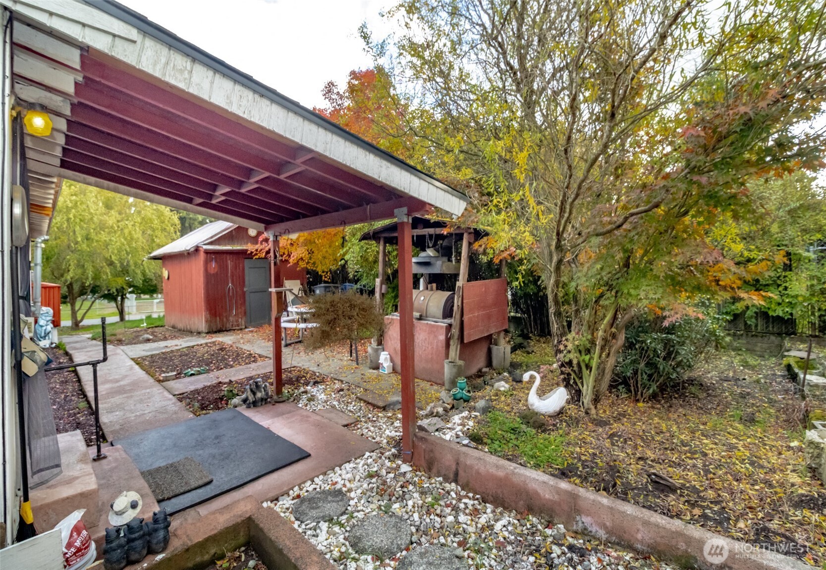 25406 E 37th Avenue E, Spanaway, WA 98387-9319