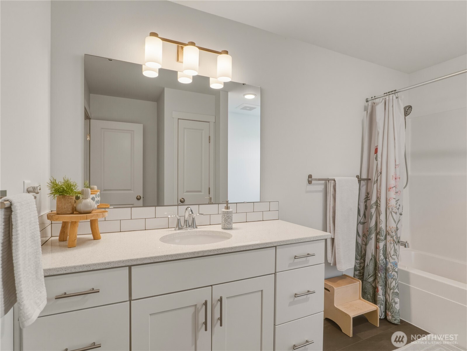 2610 Sheridan Street , Port Townsend, WA 98368