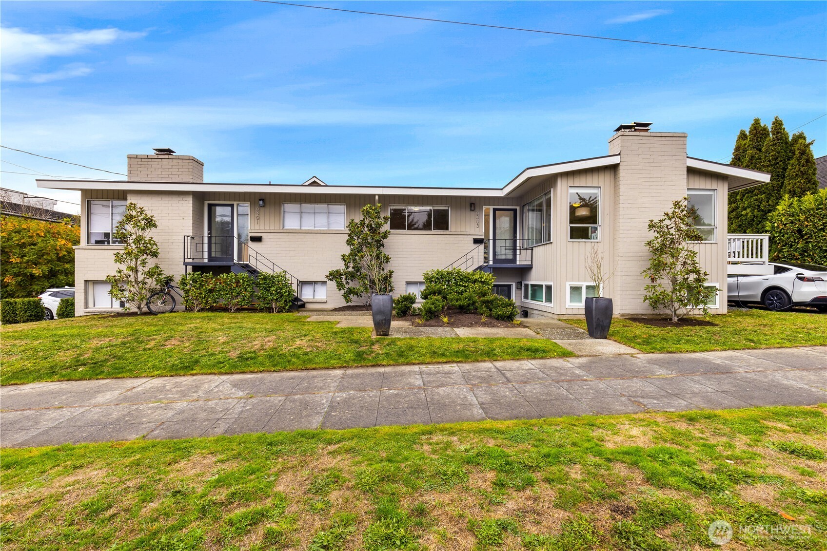 6301 22nd Avenue NW, Seattle, WA 98107