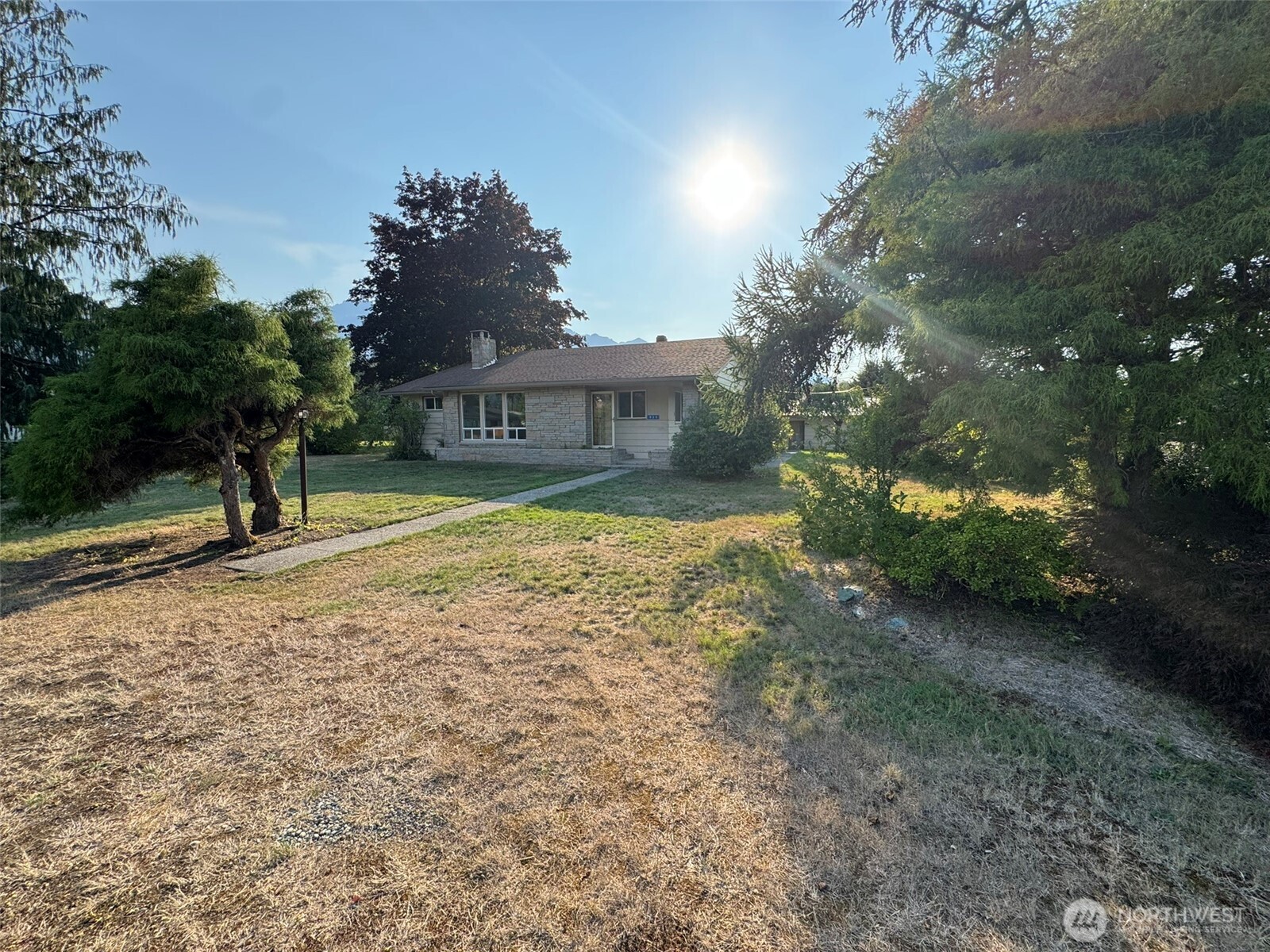 935 Madison Avenue , Darrington, WA 98241