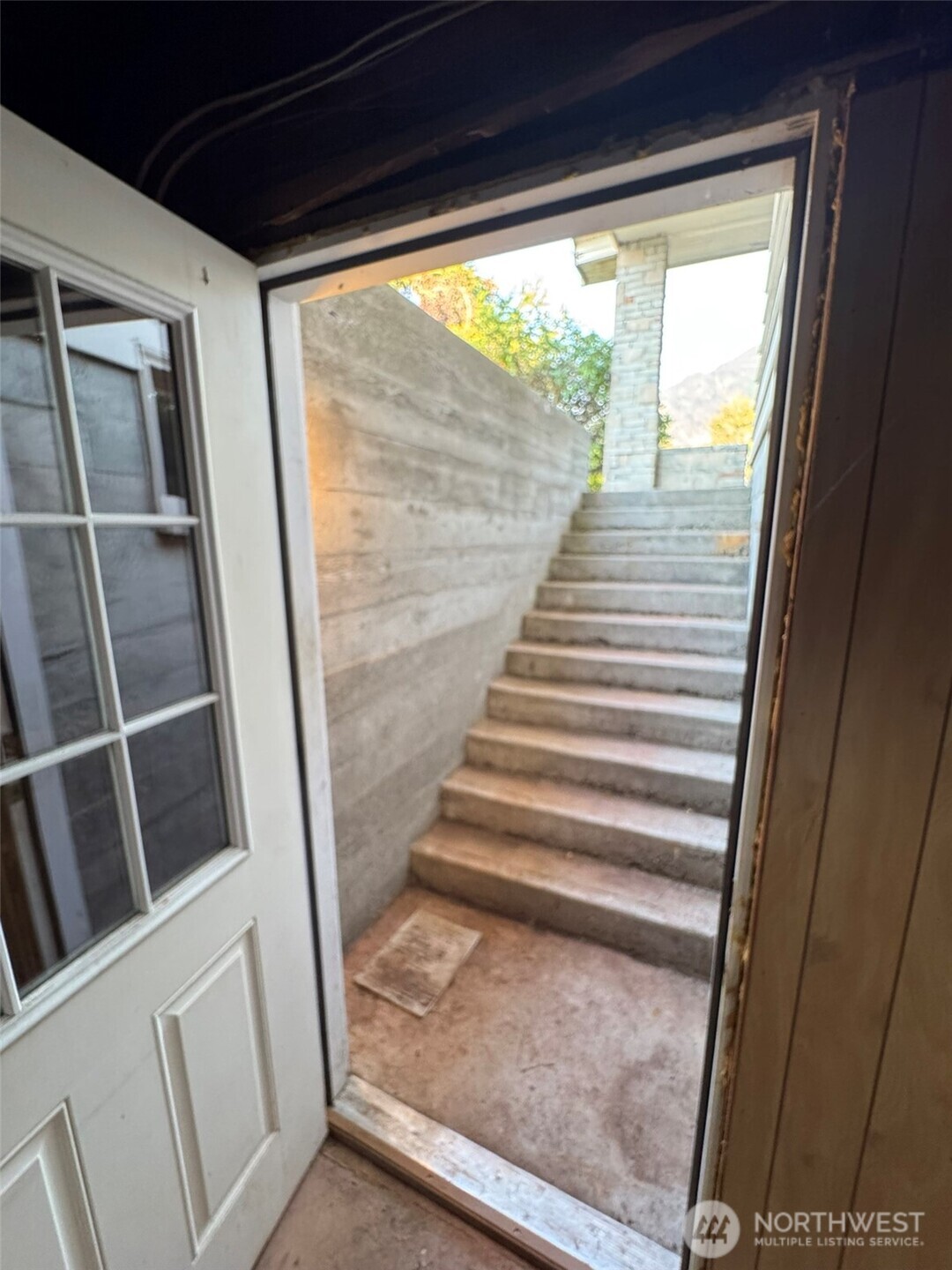 935 Madison Avenue , Darrington, WA 98241
