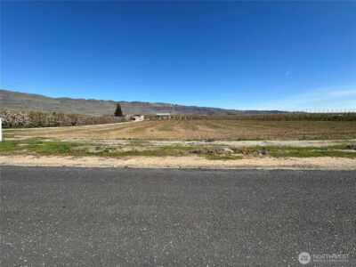 565 S Van Well Avenue , East Wenatchee, WA 98802 - Photo 9