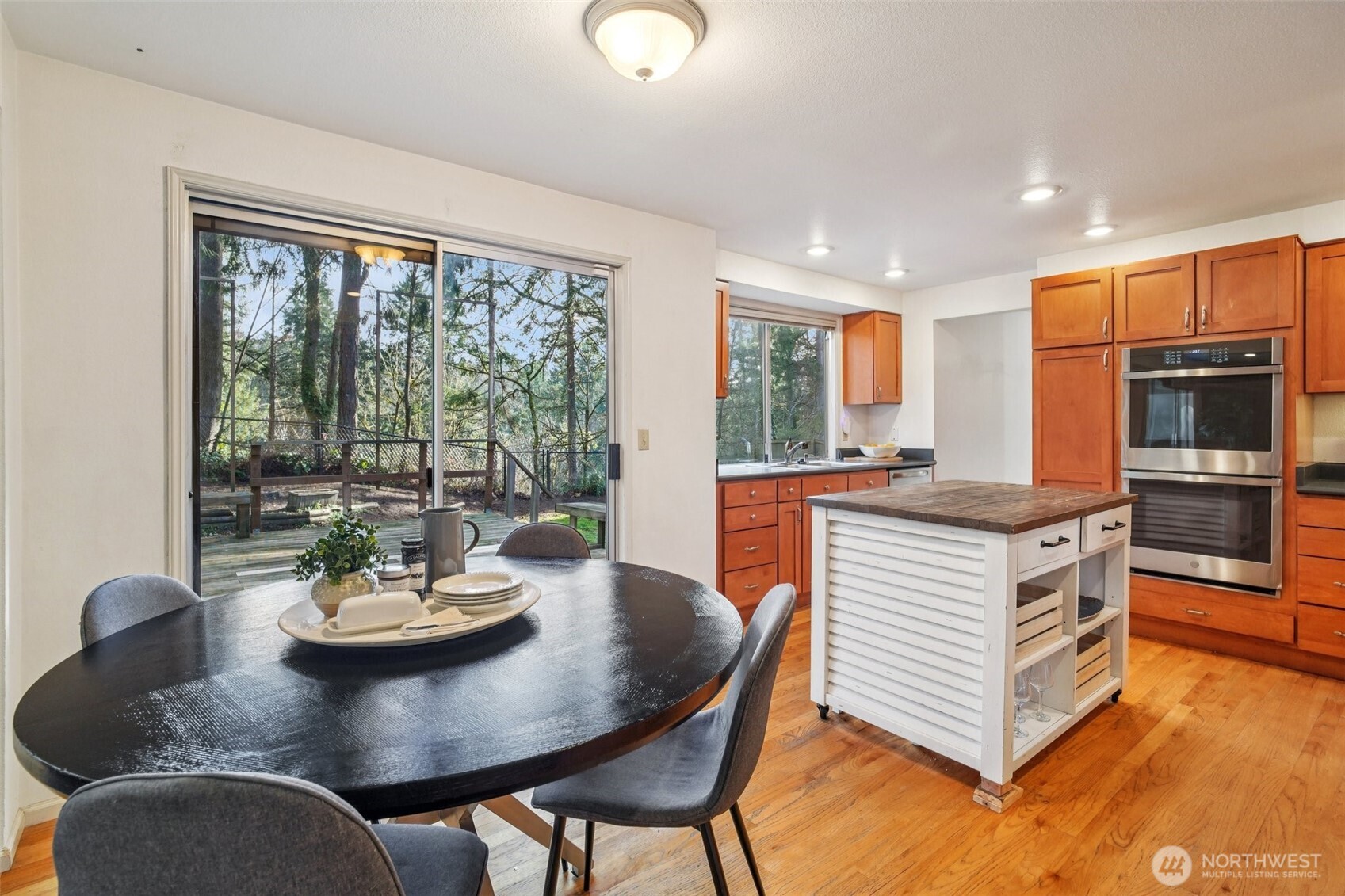 14335 SE 63rd Street , Bellevue, WA 98006-4802