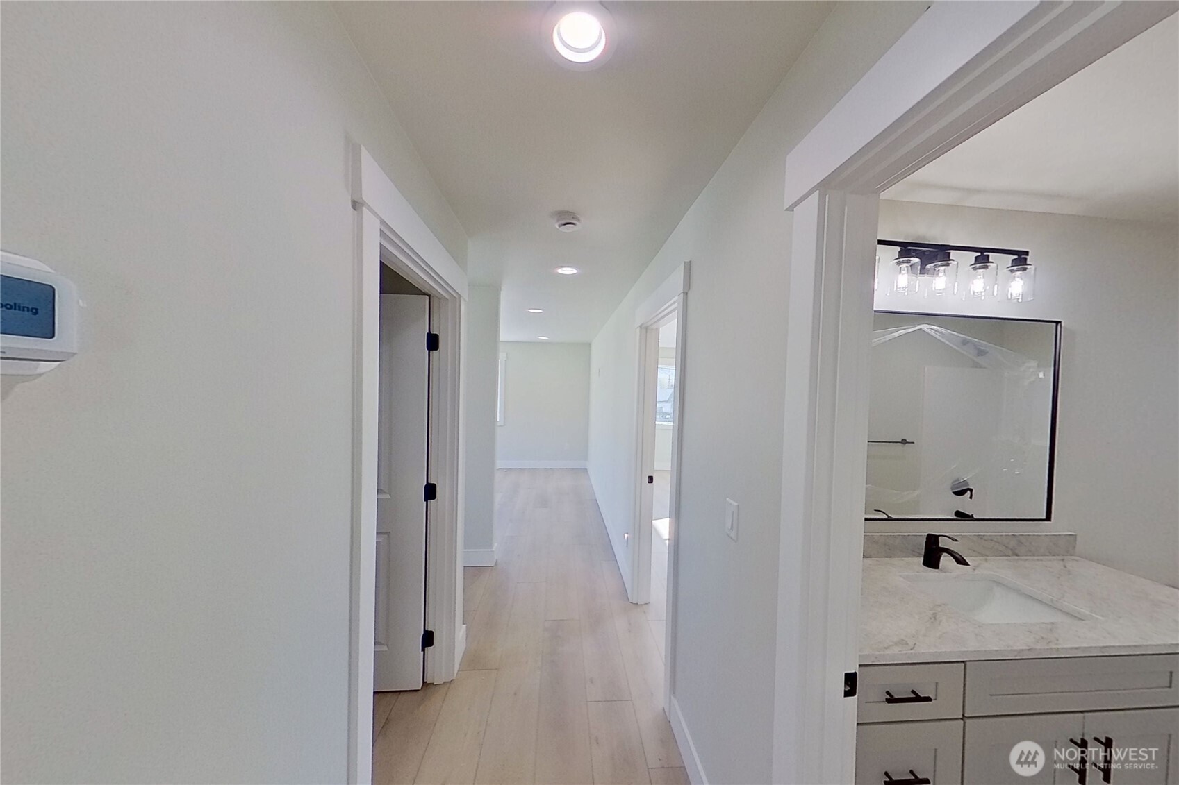 233 Saunders Avenue , Rock Island, WA 98850