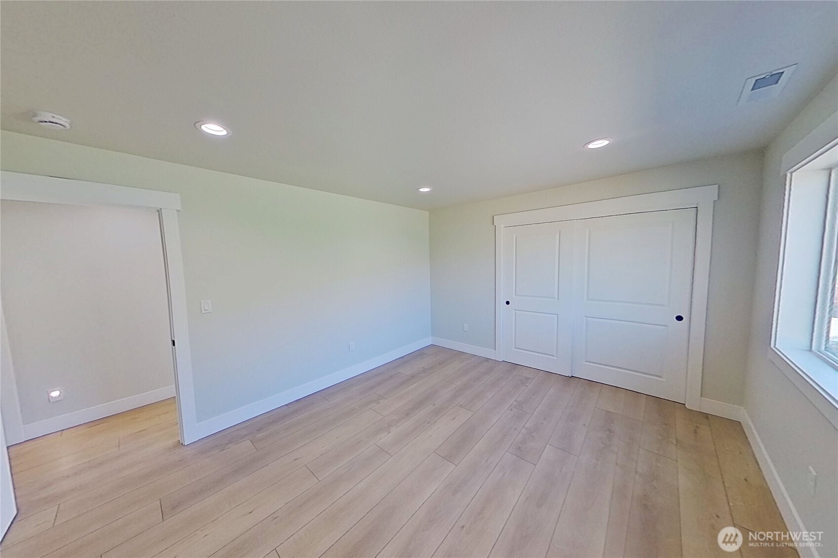 233 Saunders Avenue , Rock Island, WA 98850