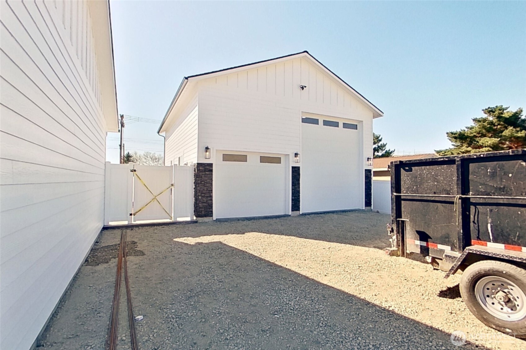 233 Saunders Avenue , Rock Island, WA 98850