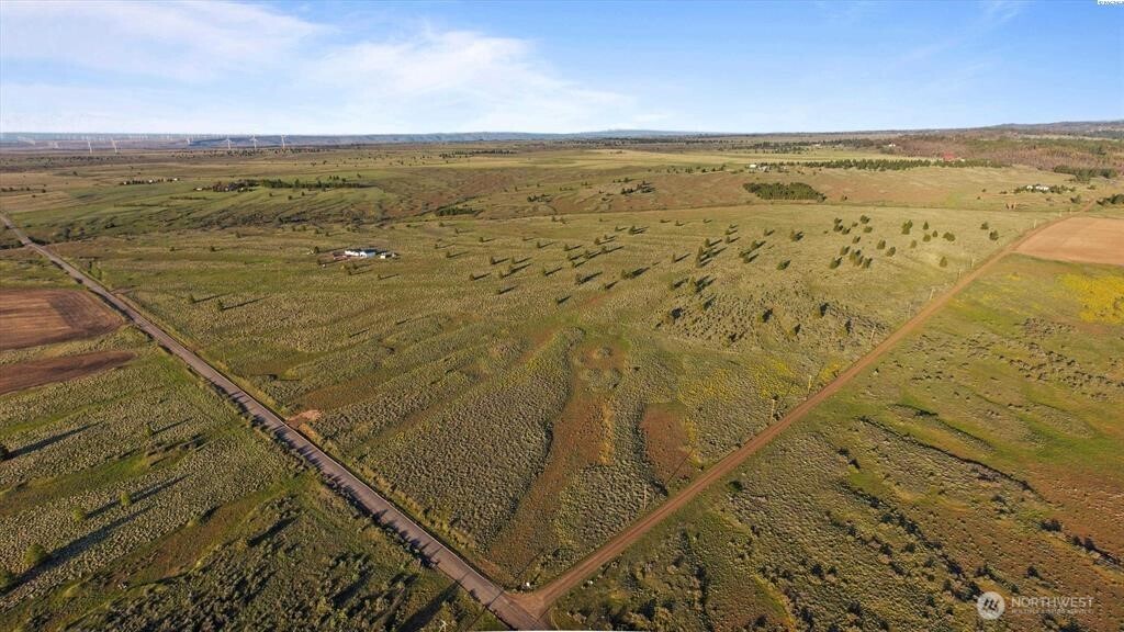 141 Middle Rd , Bickleton, WA 99322
