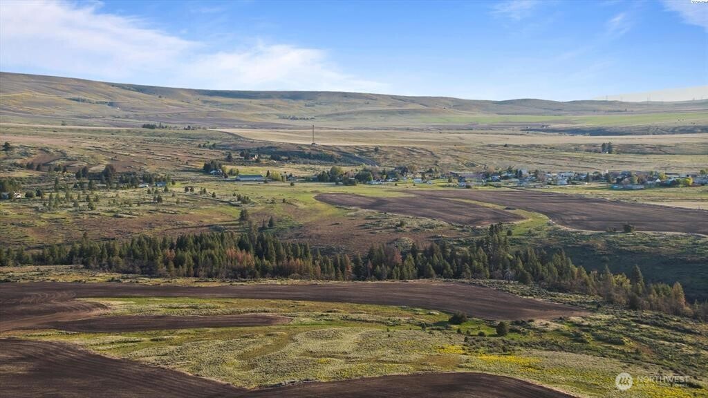 141 Middle Rd , Bickleton, WA 99322