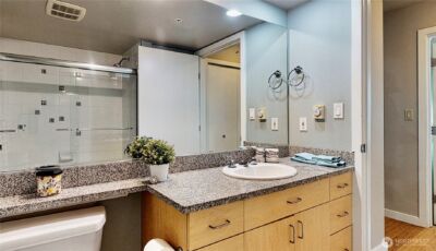 1100 106th Avenue NE #704, Bellevue, WA 98004 - Photo 14