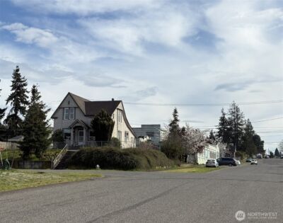 502 E Wright Avenue , Tacoma, WA 98404
