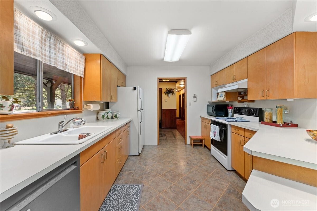 9327 E Leavenworth Road , Leavenworth, WA 98826