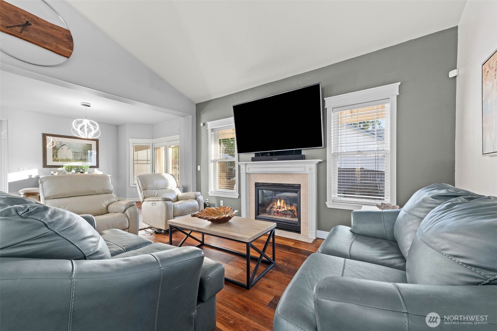 9069 Eagle Point Loop Road SE, Lakewood, WA 98498