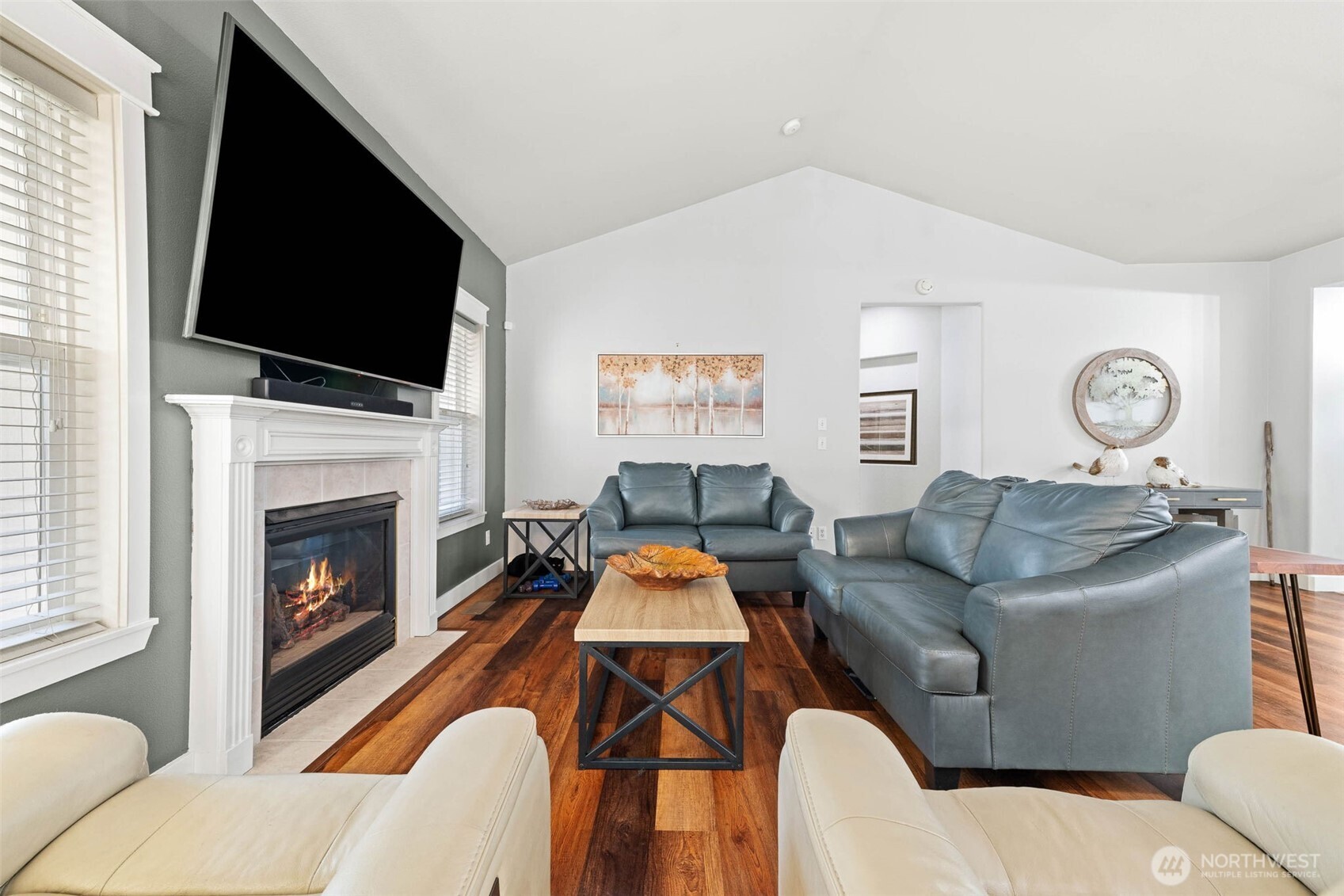 9069 Eagle Point Loop Road SE, Lakewood, WA 98498