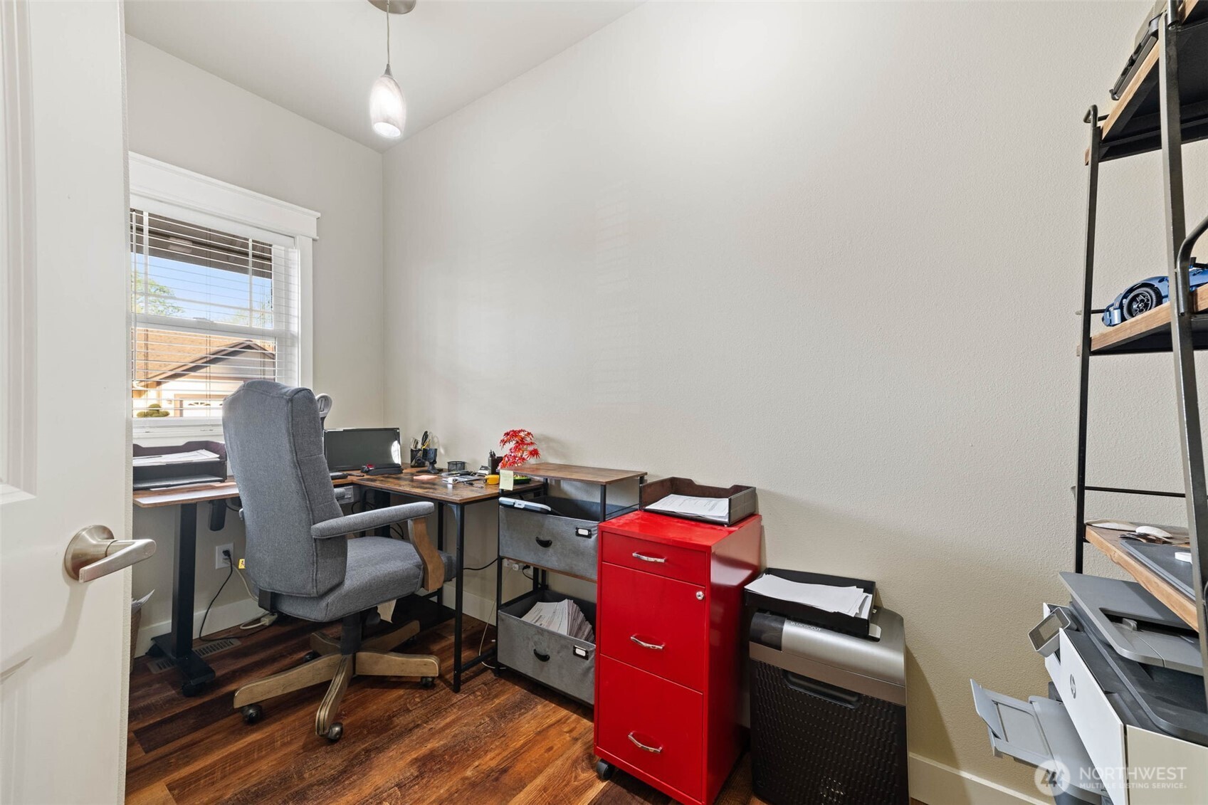 9069 Eagle Point Loop Road SE, Lakewood, WA 98498