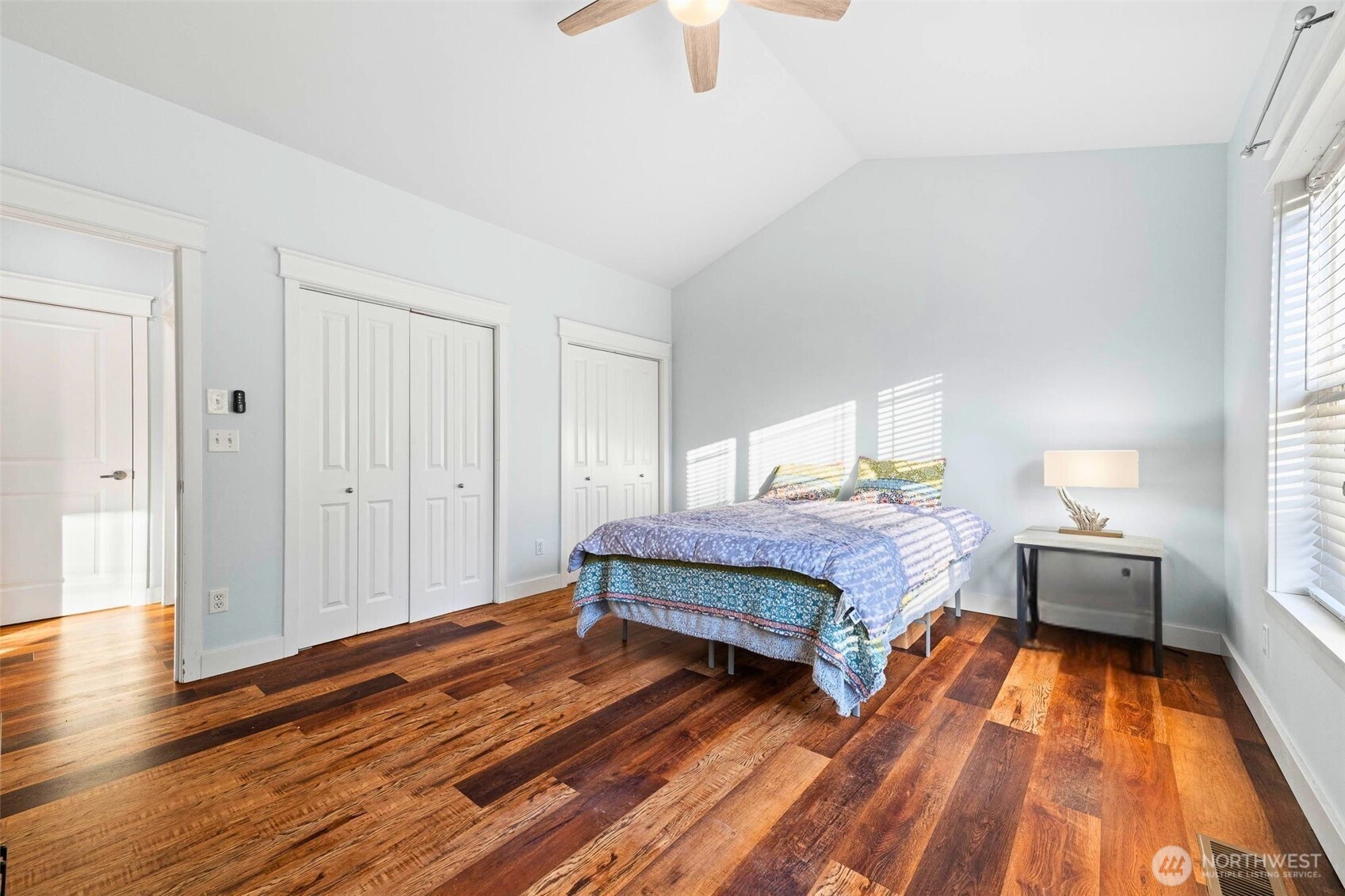 9069 Eagle Point Loop Road SE, Lakewood, WA 98498