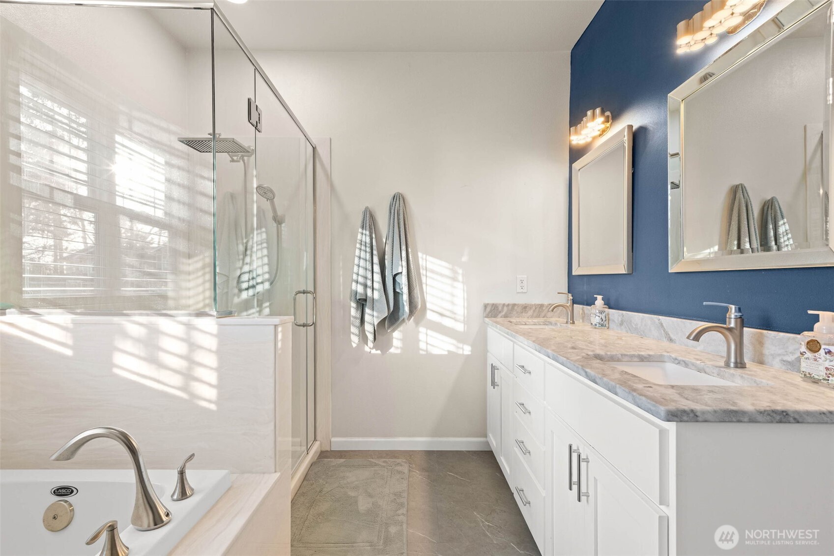 9069 Eagle Point Loop Road SE, Lakewood, WA 98498