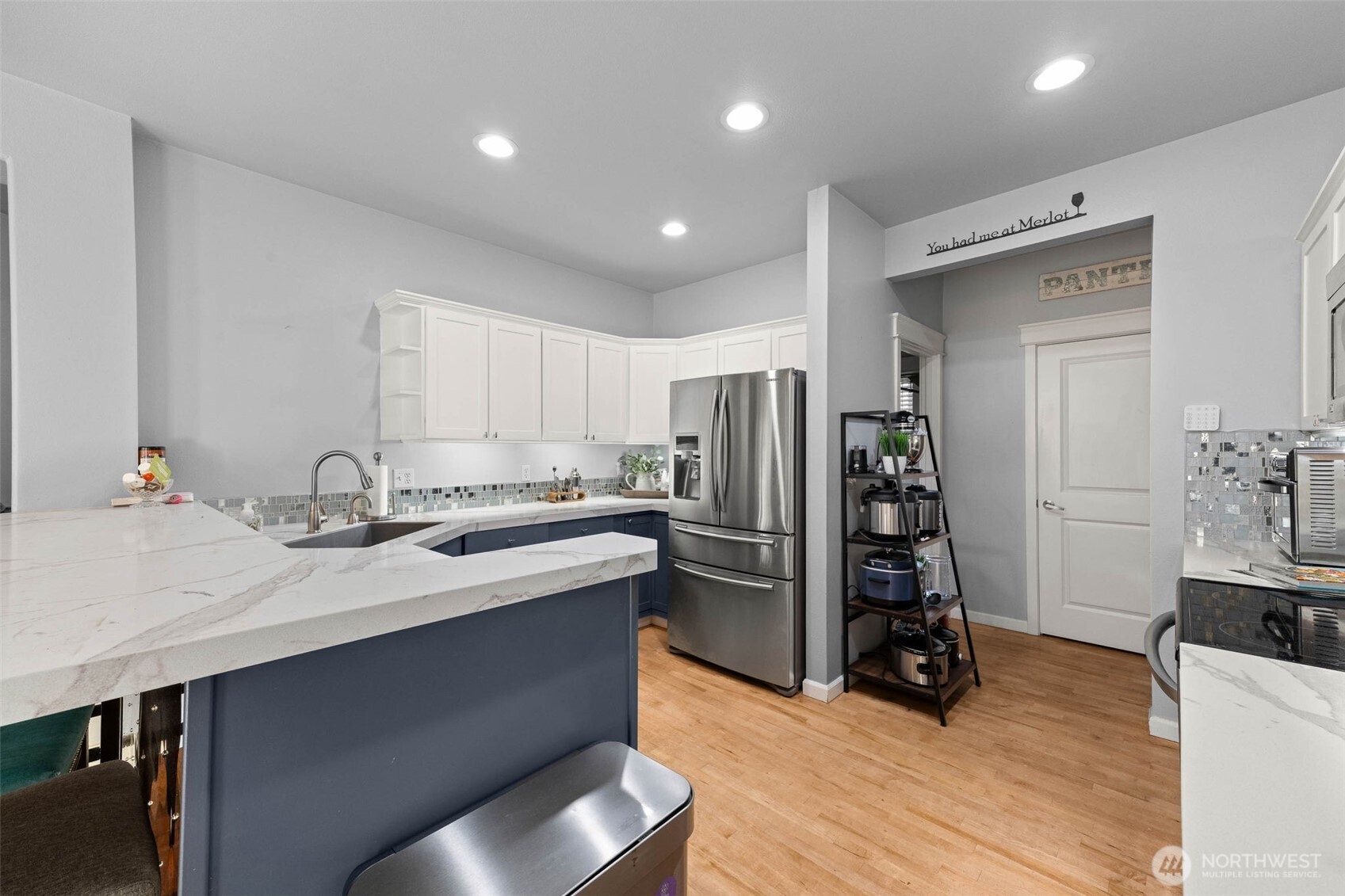 9069 Eagle Point Loop Road SE, Lakewood, WA 98498