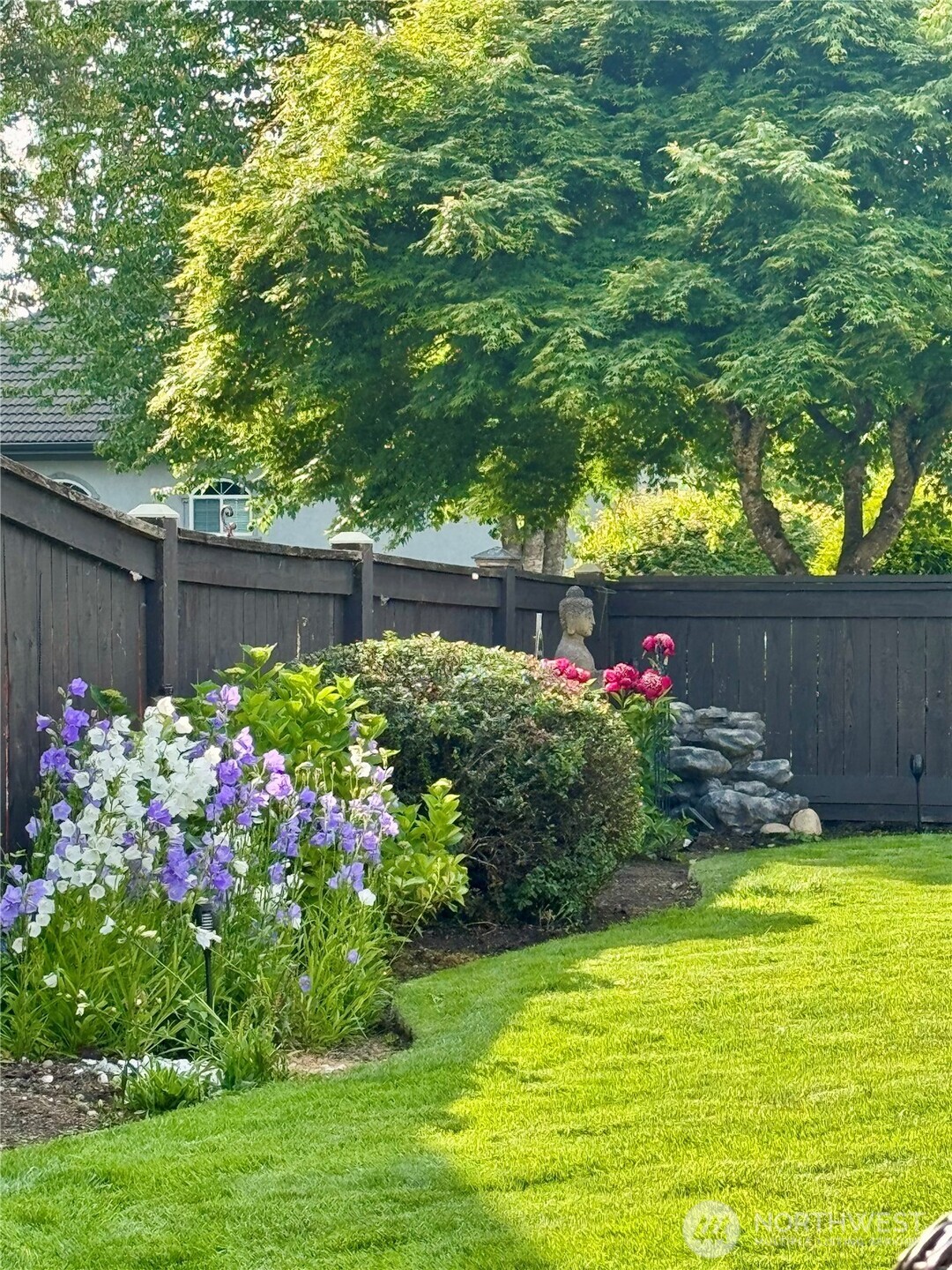 9069 Eagle Point Loop Road SE, Lakewood, WA 98498