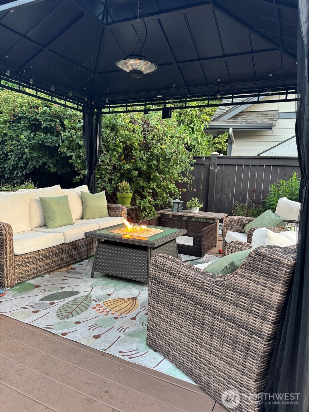 9069 Eagle Point Loop Road SE, Lakewood, WA 98498