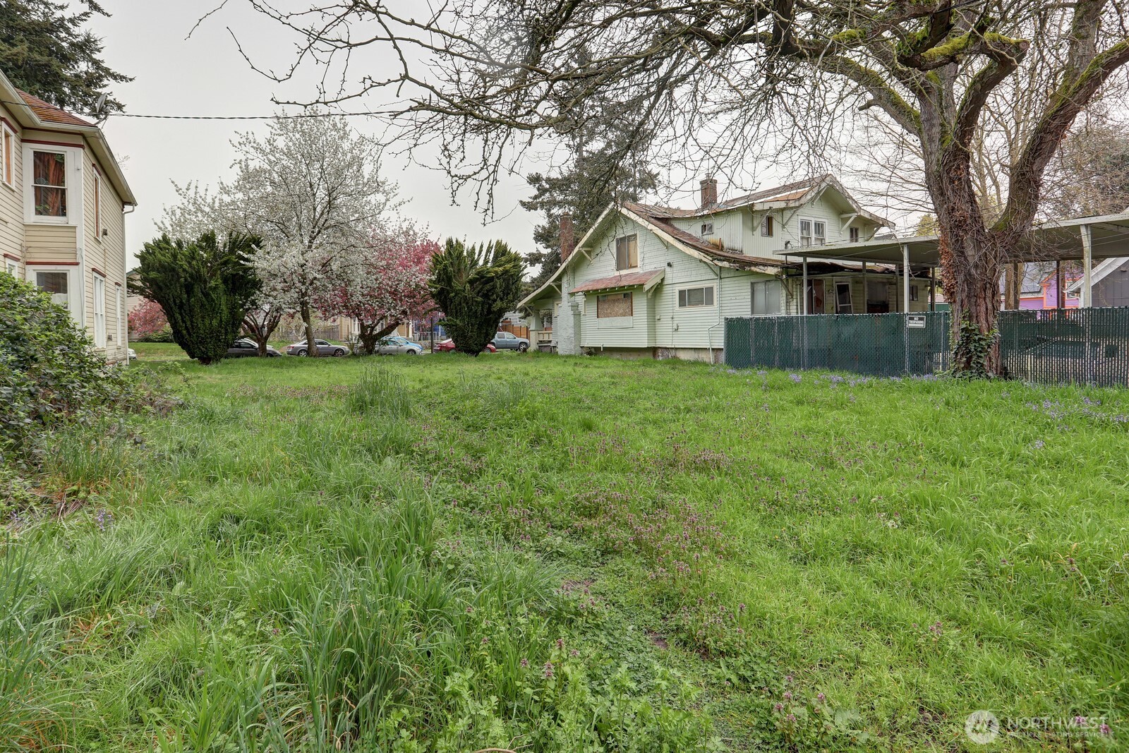 811 S L Street , Tacoma, WA 98405