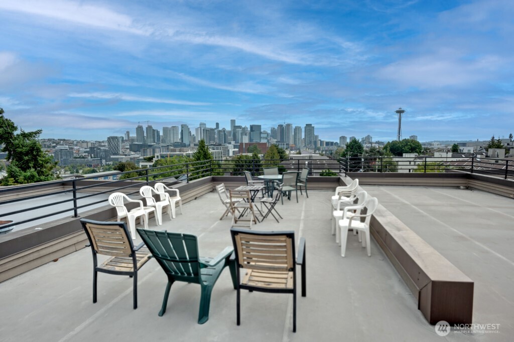 1312 6th Avenue N #9, Seattle, WA 98109