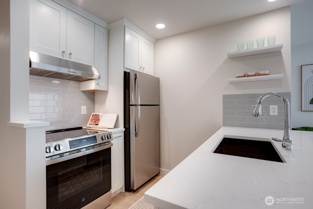 1312 6th Avenue N #9, Seattle, WA 98109