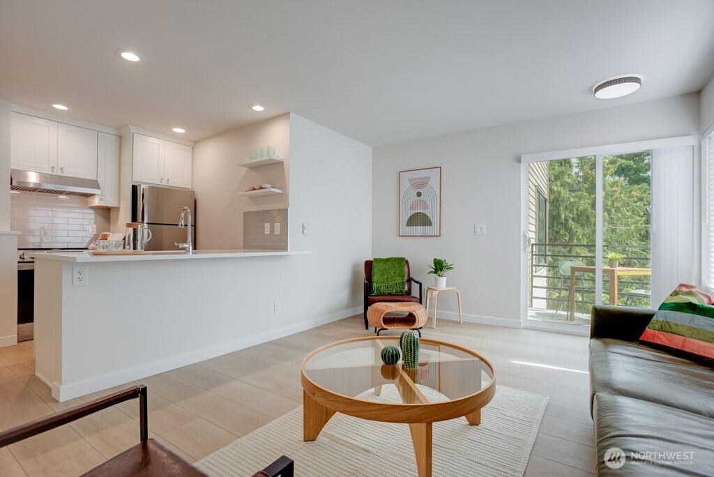 1312 6th Avenue N #9, Seattle, WA 98109